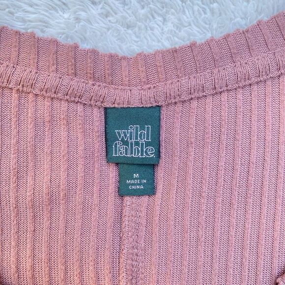 Wild Fable Mauve Rose Soft Ribbed V-Neck Top - Picture 5 of 6